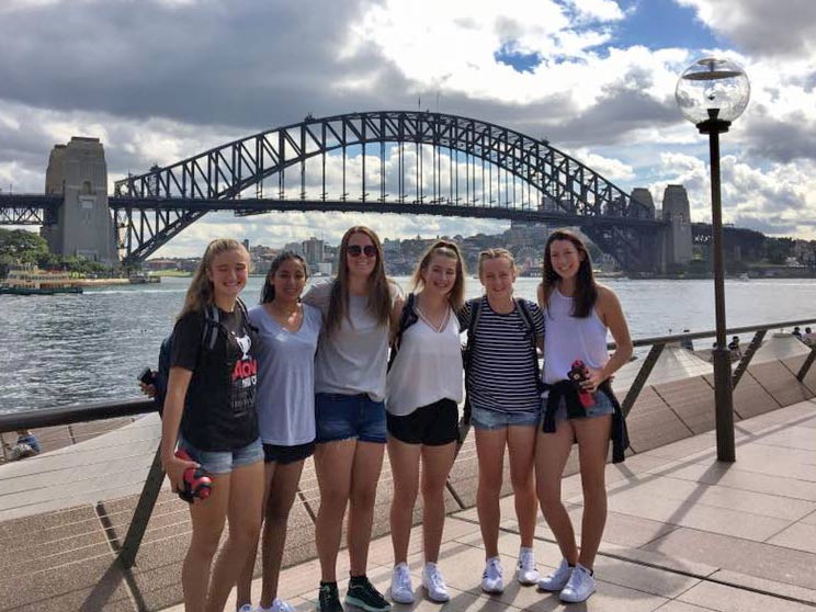 Australia_Sydney_Hockey-Netball-School_Tour_1